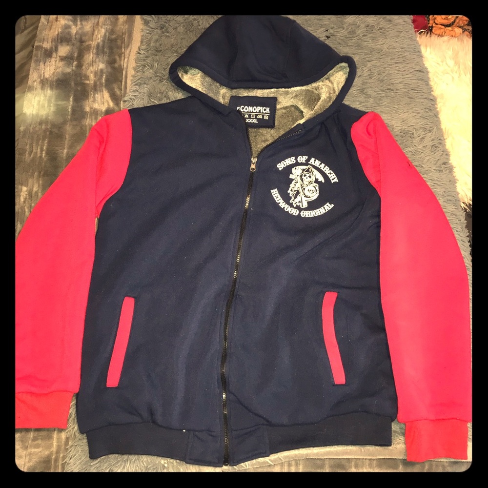 ☠️Really nice & thick fur lined Men’s SOA zip up